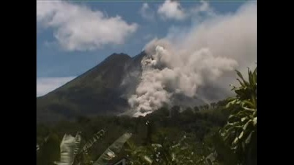 Ufo Ovni During Pyroclastic Volcanic Erupt
