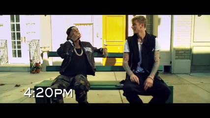 Machine Gun Kelly Feat. Wiz Khalifa - Mind Of A Stoner
