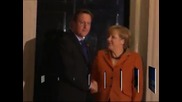 Меркел поиска компромис от Камерън в преговорите за бюджета на ЕС