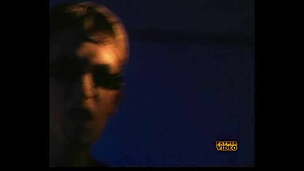 Люси - Светът Е За Двама