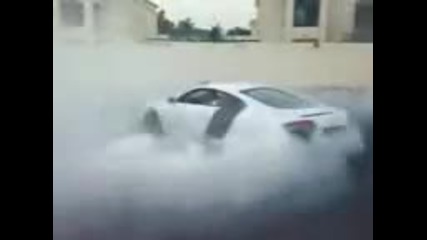 Тоя пич се развихри c Audi 