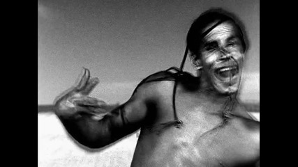 Red Hot Chili Peppers - Give It Away Hq