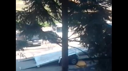 Дърпане на КОЛА