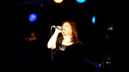 Kelly Clarkson My Life Would Suck Without You Live Q100 Atlanta December 2009 