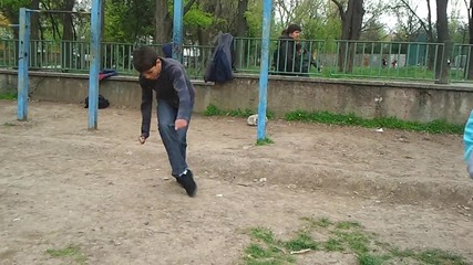 Butterfly Kick Може би :d
