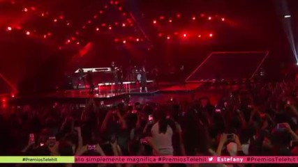 концерта на Деми снощи в Мексико за Premios Telehit 2017