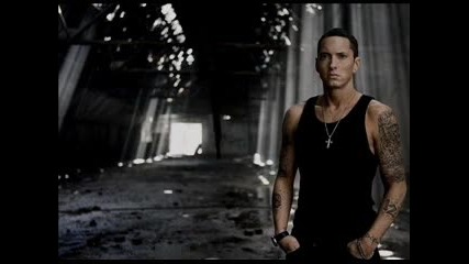 Интересно решение , но сполучливо `` Eminem - Celebrity (feat. Akon and Llyod Bank$) 