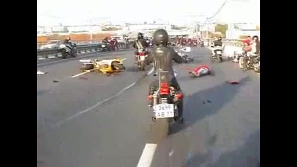 натръшкани мотористи 