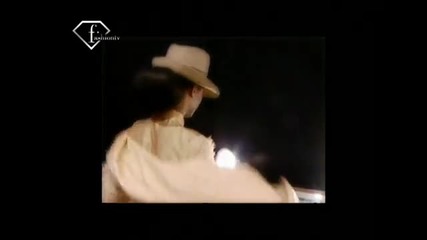fashiontv Ftv.com - Interlude New York - Chapeaux Ah 2001 2002 