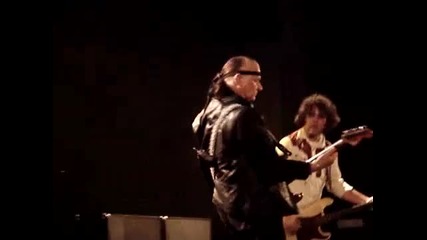 Dick Dale - Smoke on the Water & Peter Gunn Live