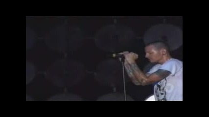 Linkin Park - Pushing Me Away (live Earth)