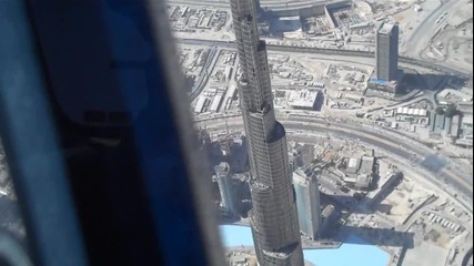Бурж Дубай погледнат от хеликоптер