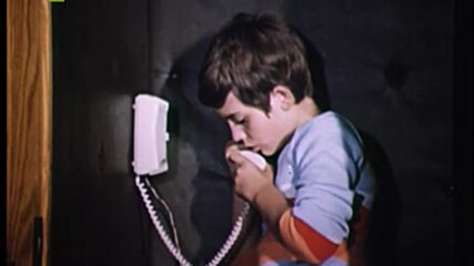 При никого (1975).mkv