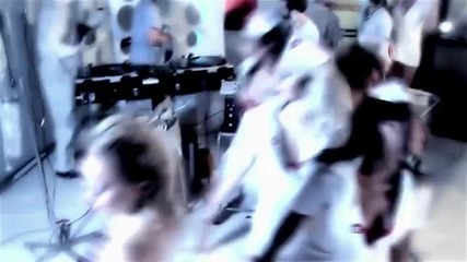 My Heart Stops - frew, Chris Arnott ft Rosie - Music Video