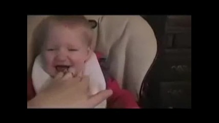 Това Бебе ще Ви Побърка Смях!