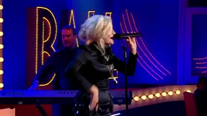 Pixie Lott - Turn It Up ( Live @ Mbs2010) 