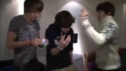 One Direction Dancing - Move, Shake, Drop