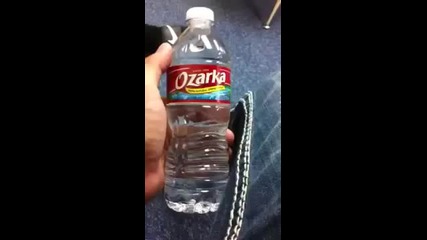 Най-бързият начин да се пие вода !