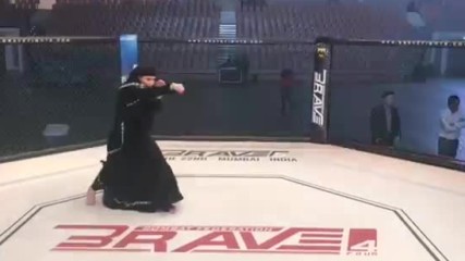 Cris Cyborg: Кой казва, че жените не могат да се бият?