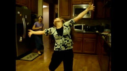 Dancing 2 funny & girl get kick 2 da face