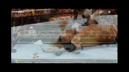 Много завършващи хватки на Wrestlemania 26