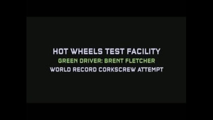Hot Wheels - World Record Corkscrew Jump