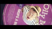Olly Murs ft. Rizzle Kicks - Heart Skips a Beat ( Official Video - 2011 ) Превод