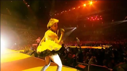 Miley Cyrus - Lets Get Crazy - Wonder World Tour Live Hq 