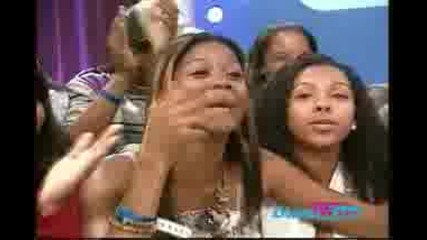 Chris brown on 106 & park live - teach me how to dougie dance 