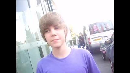 Justin Bieber saying he loves me x 