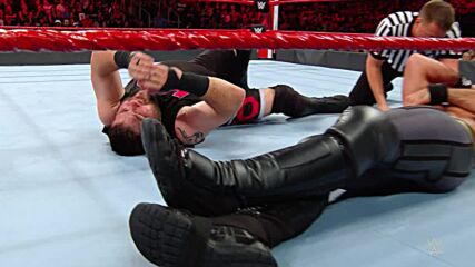 Seth Rollins vs. Kevin Owens - Intercontinental Title Match: Raw, Aug. 27, 2018 (Full Match)