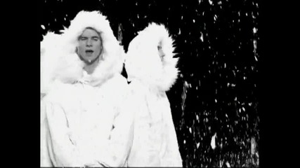 East 17 - Stay Another Day (snow Version)