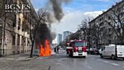 Кола избухна в пламъци пред сградата на БАБХ в София