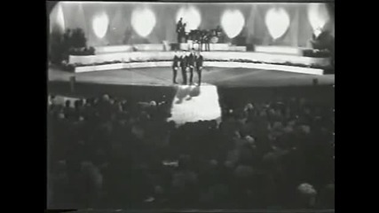 The Delltones - Come A Little Bit Closer