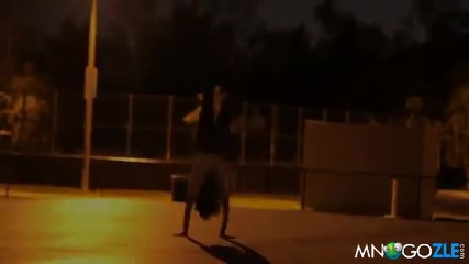 Супер яката мацка буквално