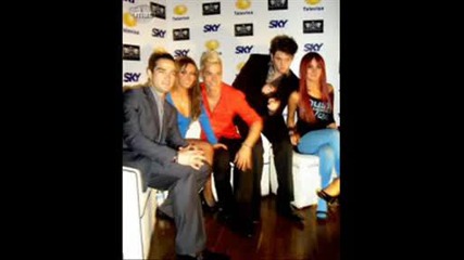 Rebelde - Fuera