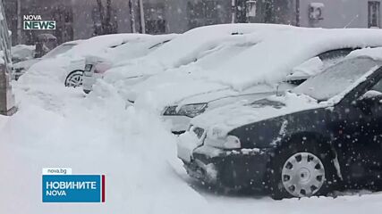 Сняг и ураганен вятър на Балканите