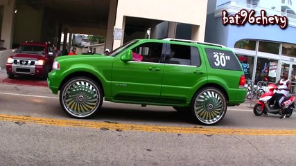 Chevy Tahoe on 32 Forgiatos & Lincoln Aviator on 30 Dub Swyrls Floaters Ryding By