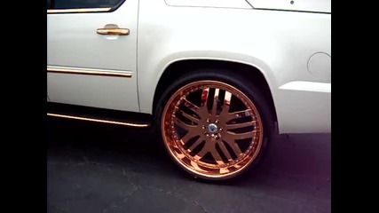 Escalade on 30 s 