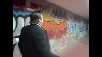 Stefanos Makridhs - Pou Tha Vreis San Kai Mena Paidi 2012 (official Video Clip)