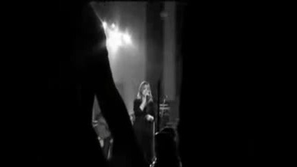 Kelly Clarkson Interviewed By Kids Walmart Soundcheck
