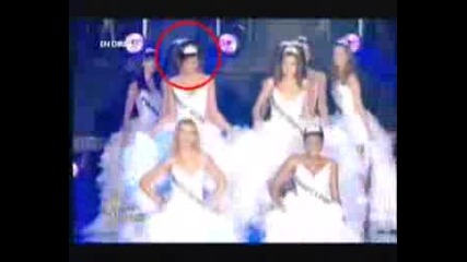 Miss France 2008 - Who Falls Down