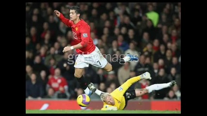 Cristiano Ronaldo gets kicked and provoked (360p)