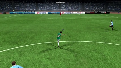 Fifa 11 - Gol ot centara - Online