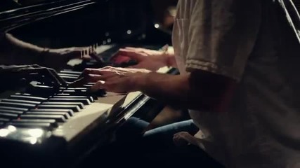 Мелодията на Супер Марио изпълнена на пиано