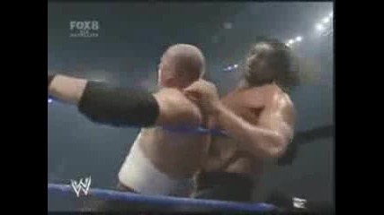 Wwe - The Great Khali attacked Kane on Smack Down!