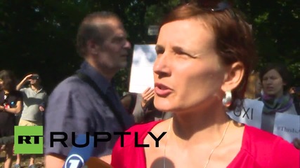 Germany: Police detain Greek 'Oxi' solidarity protesters as Bundestag debates bailout