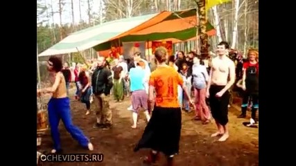 Много силно видео