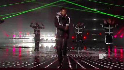 Велико - Меко казано ! Usher - Dj Got Us Fallin In Love & Omg [ Vmas - 2010 ] ( Високо Качество )