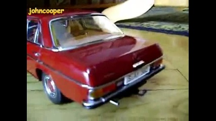 Много Готин Mercedes W114 1:18 